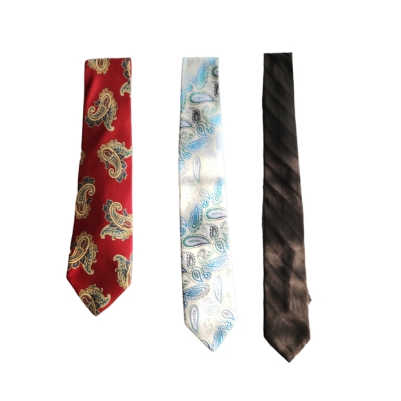 Pierre Cardin, Harty Ames, and Uomo Venetto tie bundle. BUY these 3 get 1 free - Picture 3 of 12